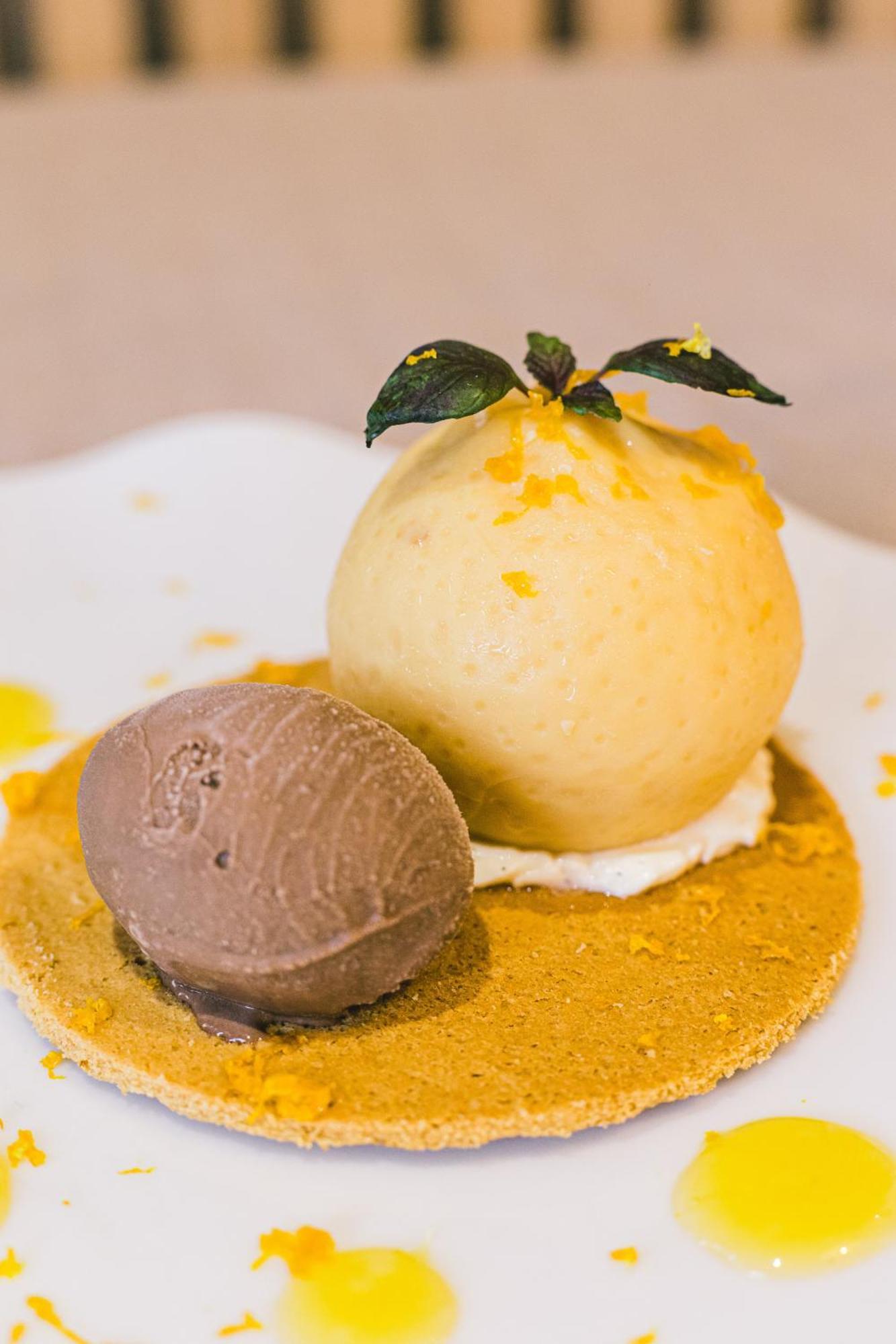 Logis Hotel & Restaurant Le Soleil D'Or Montigny-la-Resle Екстериор снимка